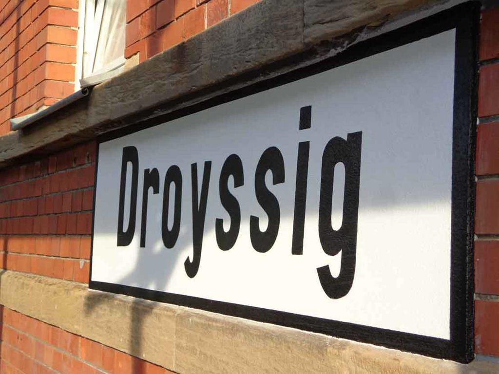 Bahnhof Droyssig - Uebernachten Im Denkmal Dış mekan fotoğraf